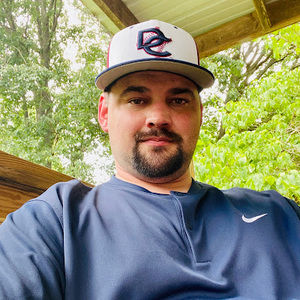 Meet your Posher, Dustin